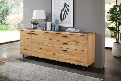WM 2520 von Wöstmann - Sideboard aus massiver Wildeiche mit Keramik