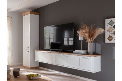 Village von SCHÖNER WOHNEN - Wohnwand in Lack white mit Asteiche