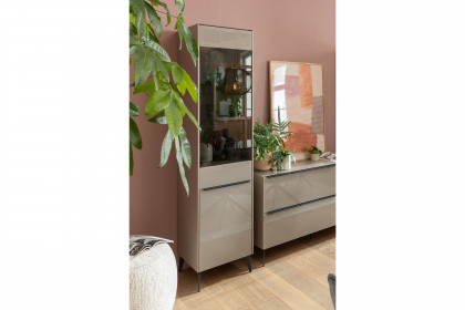 Reno-living von set one by Musterring - Vitrine SV-1GL taupe