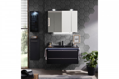 Serie 6025 von Pelipal - Badezimmer in Schwarz matt mit schwarzem Waschtisch