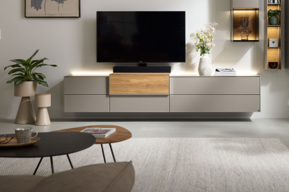 Q-Media 2.0 von Musterring - Lowboard 821 Lack fango/ Mattglas fango