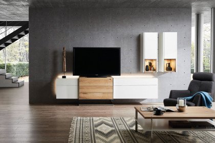 Die Hausmarke Media Design - Wohnwand MDK14 weiß/ Wildeiche hell