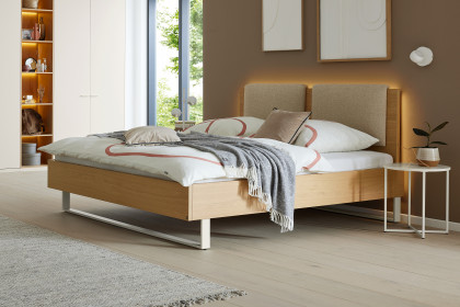 Kara-Frame-S von Musterring - Bett Furnier Eiche sand mit Kufen