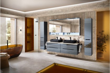 Bad 124 von Leonardo living - Badezimmer in Glas Metallic & Stahlgrau
