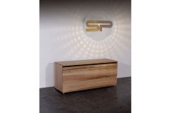 Pilatus von Sprenger Möbel - Holzbett mit Waldkante Sumpfeiche geölt