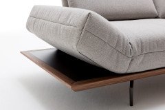 CR.420 von creation by Rolf Benz - Eckgarnitur Ausführung rechts platingrau