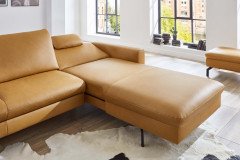 PN-EM20028 von Polinova - Ledersofa Variante rechts kurkuma